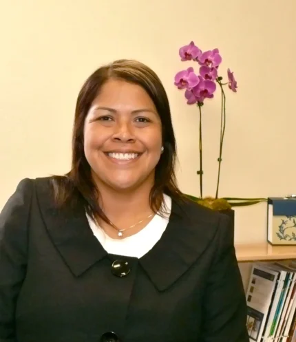 Dr. Elsa Mendoza