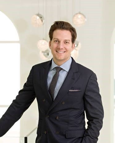 Dr. Michael Apa, DDS