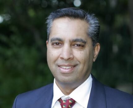 Dr. Keertan Dheda, MBBCh, PhD, FRCP